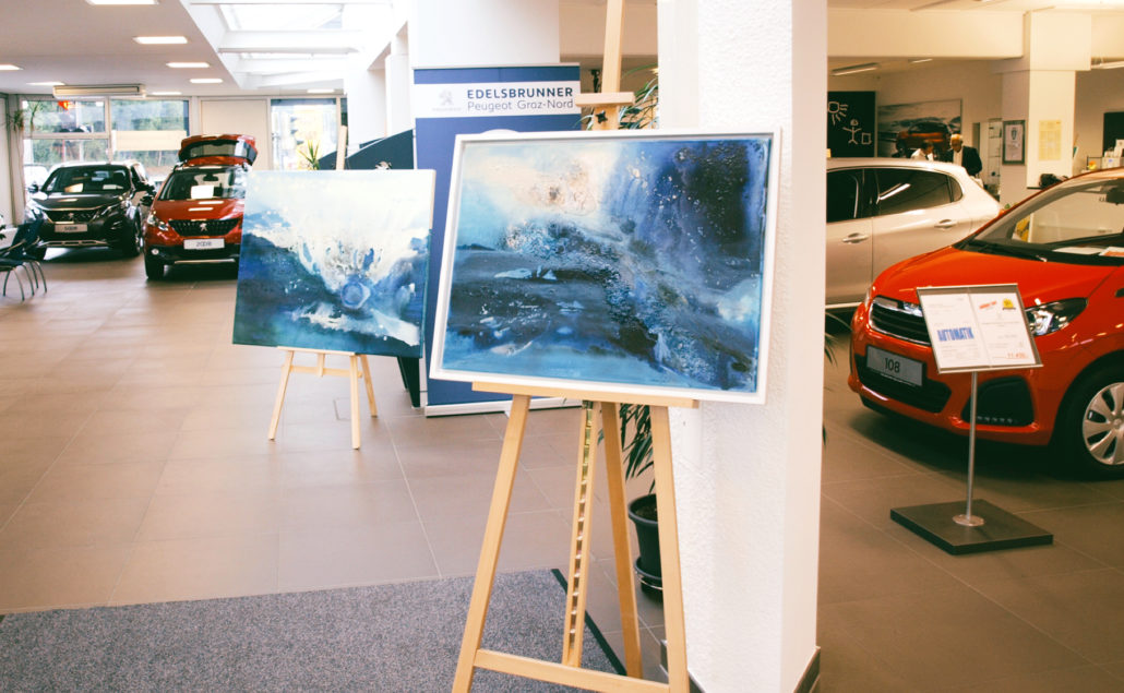 Präsentation des Peugeot 308 und Ausstellung der Kunstbilder.
